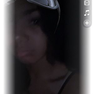 Meet your Posher, Yaneli